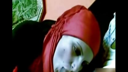 العربية مع الحجاب الأحمر الكبير سكساوى مصرى