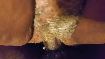 شيلا!  الجدة السوداء البالغة من العمر 62 عاما ، الريش ، الرمادي سكس مصري mp4