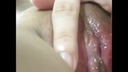 فتاة يابانية منفردا سكس ابن وامه في المطبخ