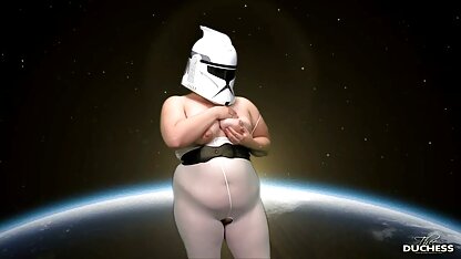 نسخة من حليب حرب الدوقة سكس عربي ساخن جدا