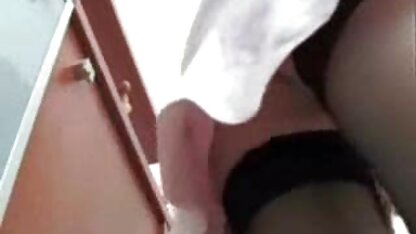 أمي من الولد القيام بالأعمال المنزلية افلام سكس وهما نايمين