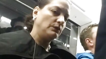 النساء مثل الانتفاخ.لا يستطيع التوقف عن النظر  سكس بنوتي عربي