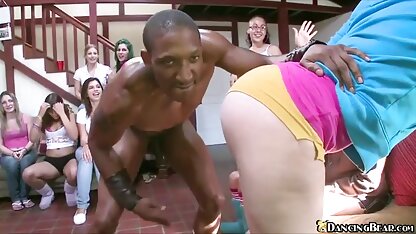 الرقص في المنزل مخزنالسكس العربى
