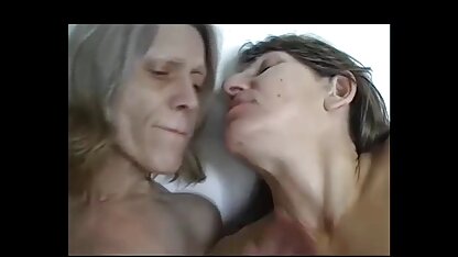 المرأتان ، والثدي الجميل. فيديو سكس اجنبي وعربي