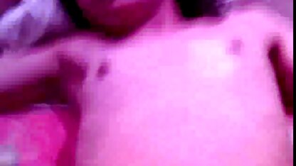 يأتي من الصين. تحب أن يمارس الجنس سكس ام مع ابنها محارم