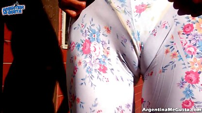 طويل القامة ، شقراء ، شفافة في الأماكن العامة! sex free مترجم عربي