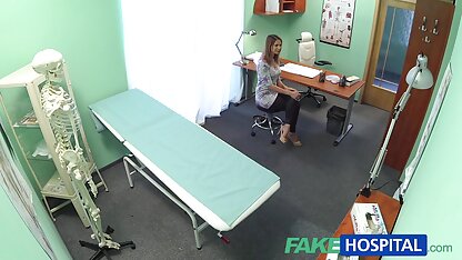 الكاتب الهواة مخبأة من قبل الطبيب سكس سكس عربي