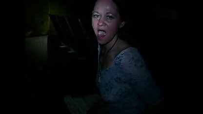 امرأة في ثوب أزرق سكس امهات مترجم جديد