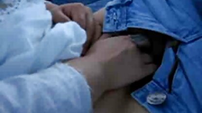 رجل غريب وامرأة آسيوية على حافلة الجنس افلام سكس ام وولدها