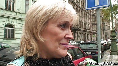 60 سنة ، وقال انه صغير صور سكس نيو عرب