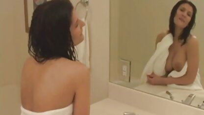 الأم في الحمام. افلام سكس مترجمه عربى xnxx