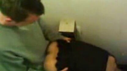 اشتعلت فتاة لها مع رأسها في المرحاض صور سكس عربي